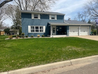321 Meredith Rd, Albert Lea, MN 56007