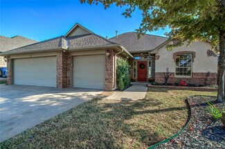 13912 Canterbury Dr, Edmond, OK 73013