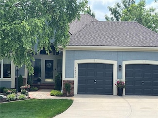 14305 Norwood St, Overland Park, KS 66224