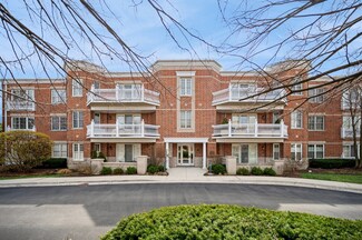 1855 Old Willow Rd Unit 323, Northfield, IL 60093