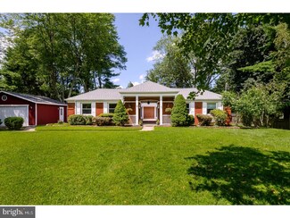 3 Forrest Blend Dr, Titusville, NJ 08560
