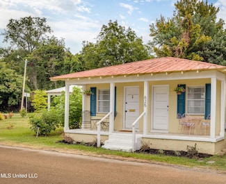 625 N Wall St, Natchez, MS 39120