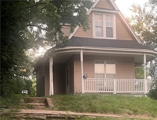 5325 Sawyer St, Saint Joseph, MO 64504