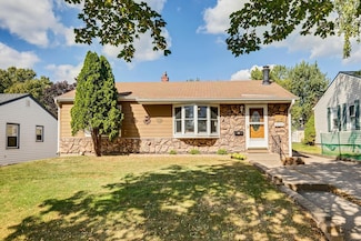 2233 Fremont Ave E, Saint Paul, MN 55119
