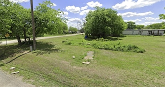 202 E Carver St, Alvarado, TX 76009