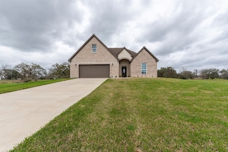 632 Mill Rd, Angleton, TX 77515