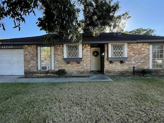 12010 Flushing Meadows Dr, Houston, TX 77089