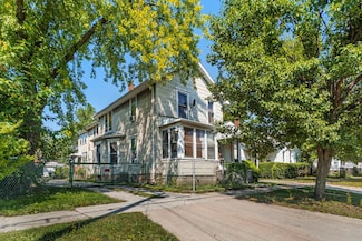 213 Parks Ave, Joliet, IL 60432