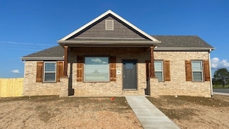 2000 Dobbs St, Pea Ridge, AR 72751