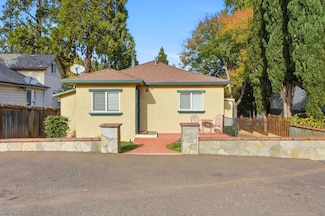 49 W Oak St, Colfax, CA 95713