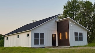75 Joseph St, Morristown, VT 05661