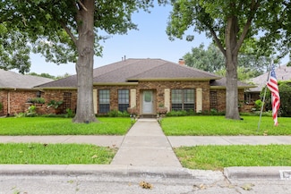 4525 Meadowview Dr, Mesquite, TX 75150