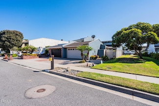 4550 Falkirk Bay, Oxnard, CA 93035