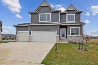 523 Dolce Ct, West Des Moines, IA 50266