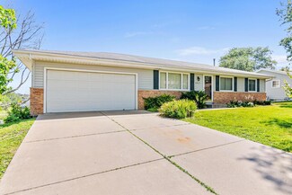 8317 46th Ave N, New Hope, MN 55428