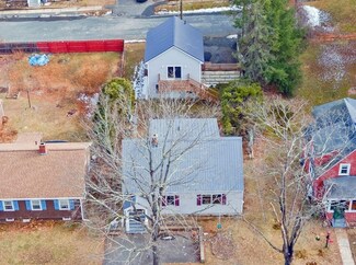 93 K St, Turners Falls, MA 01376