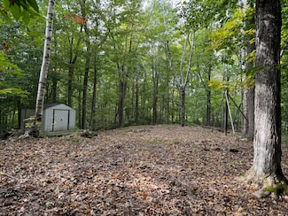 22 Community Dr, Monmouth, ME 04265