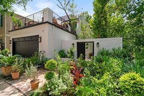 10 S Briar Hollow Ln Unit 30, Houston, TX 77027