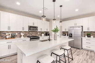 734 W Winchester Dr, Chandler, AZ 85286