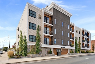 1133 N Shore Rd Unit 404, Revere, MA 02151