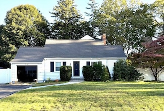 58 Hartford St, Natick, MA 01760