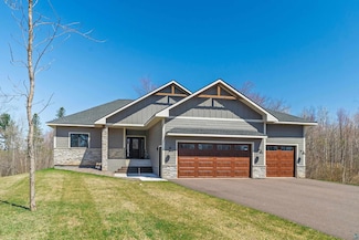 4891 Peyton Dr, Hermantown, MN 55811