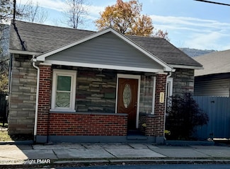 588 Mauch Chunk Rd, Palmerton, PA 18071
