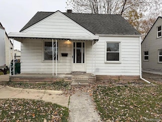 28243 Schram St, Roseville, MI 48066