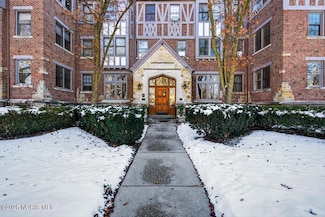 2200 Scottwood Ave, Toledo, OH 43620