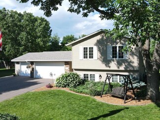 9206 Lanewood Ct, Maple Grove, MN 55369