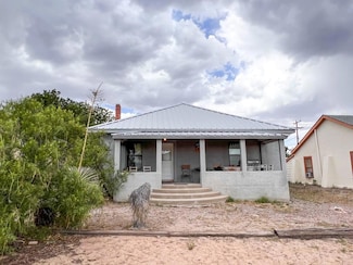 506 W Texas St, Marfa, TX 79843