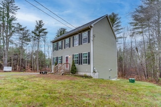 14 Union School Rd, Lebanon, ME 04027