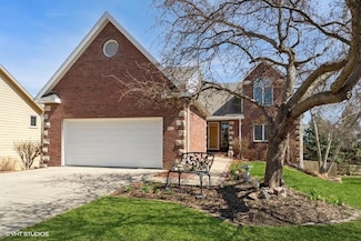 920 S 26th St, West Des Moines, IA 50265