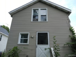 39 Palmer St, Gowanda, NY 14070