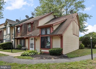 2 Chelsea Cir, Clementon, NJ 08021