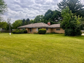 1320 N Illinois St, Oregon, IL 61061