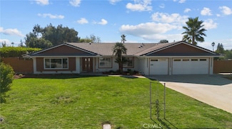 214 Lamar Dr, Claremont, CA 91711