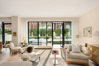 140 W 81st St Unit 2 B, New York, NY 10024
