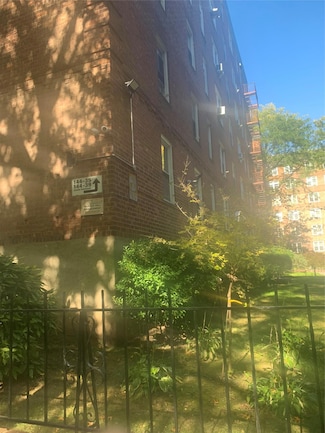 144-35 Sanford Ave Unit 1F, Flushing, NY 11355