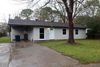 2223 Taylor Ave, Pascagoula, MS 39567