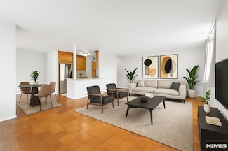 6040 Boulevard E Unit 3H, West New York, NJ 07093