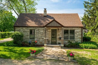 4213 W 70th St, Edina, MN 55435