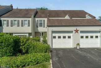 18 Pembroke Dr, Mendham, NJ 07945