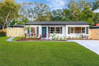 995 Cedarwood Ave, Dunedin, FL 34698