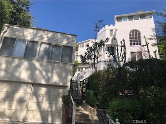5924 Graciosa Dr, Los Angeles, CA 90068
