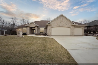 1716 Symphony Heights, Green Bay, WI 54311