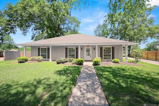 5211 Fort Gregg Dr, Baton Rouge, LA 70817