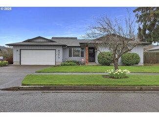 3670 Plumtree Dr, Eugene, OR 97402