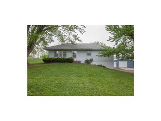 11124 County Road 159, Savannah, MO 64485