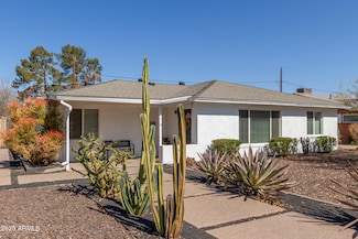 2902 E Avalon Dr, Phoenix, AZ 85016
